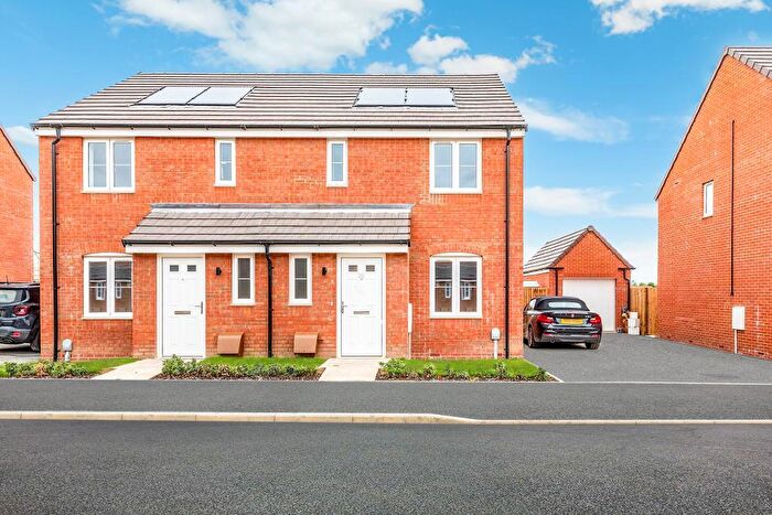 3 Bedroom Semi-Detached House To Rent In Fowler Drive, Rothwell, Market Harborough, Leicestershire, LE16