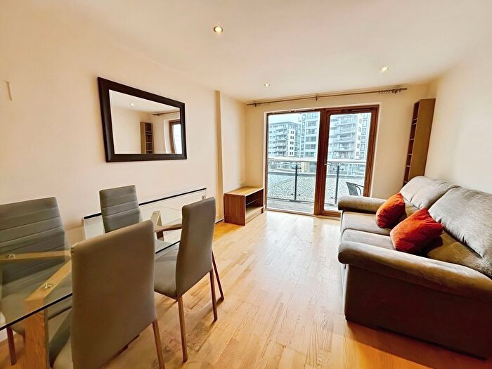 1 Bedroom Flat To Rent In Clarence House, The Boulevard, Leeds, West Yorkshire, LS10