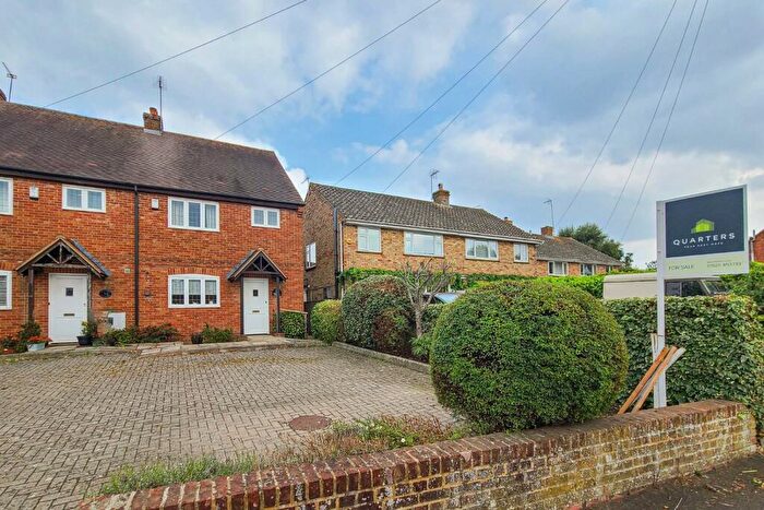 3 Bedroom End Of Terrace House For Sale In High Street North, Stewkley, Leighton Buzzard, LU7