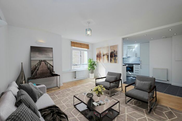 2 Bedroom Flat To Rent In Floral Street, London, WC2E
