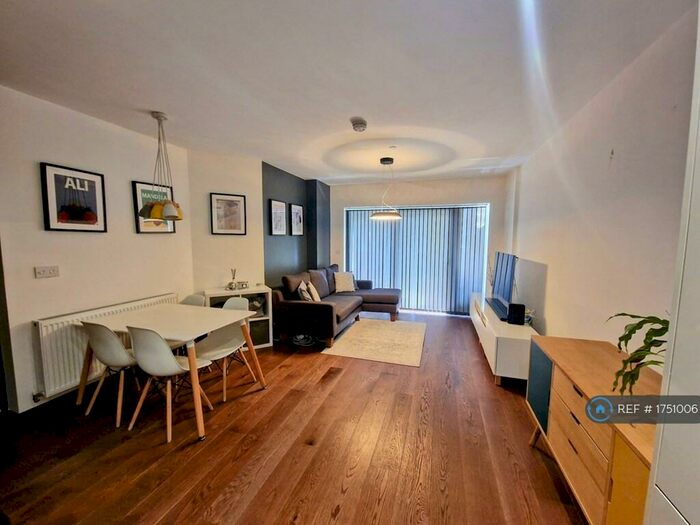 2 Bedroom Flat To Rent In Abbey Road, Barking, IG11