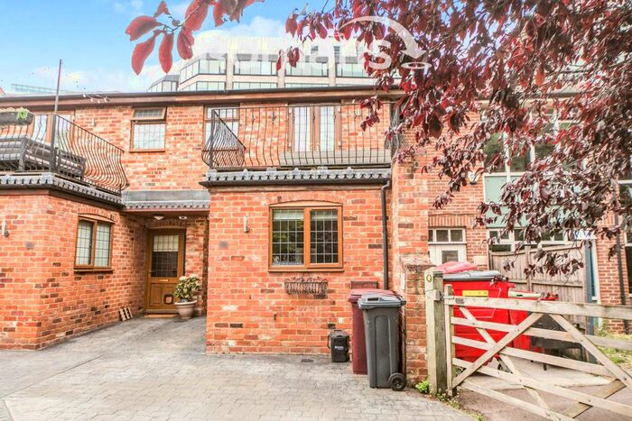 2 Bedroom Semi-Detached House To Rent In Crane Wharf, RG1