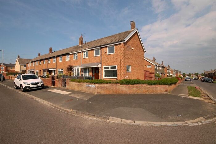 2 Bedroom End Of Terrace House To Rent In Garrick Grove, Hartlepool, TS25