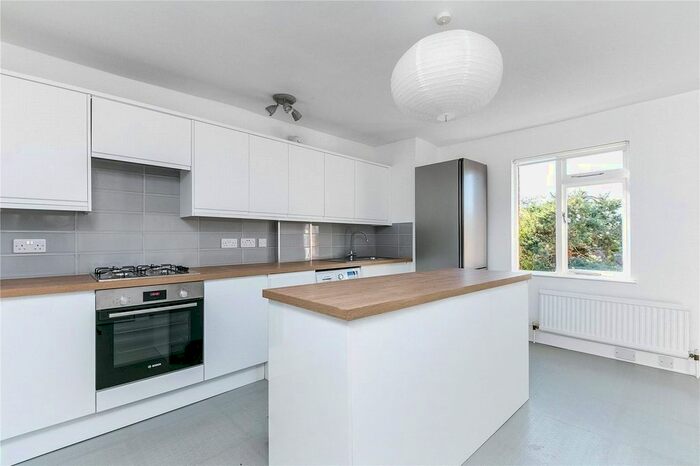4 Bedroom Flat To Rent In Bramshill Mansions, Dartmouth Park Hill, London, NW5