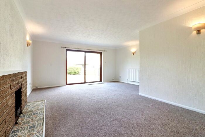 2 Bedroom Bungalow To Rent In Brookfields, Wyton, Cambs, PE28