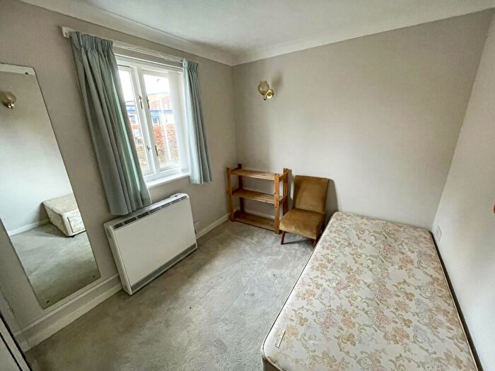 2 Bedroom Retirement Property For Sale In Queens Park House, Queens Park View, Chester, Cheshire, CH4