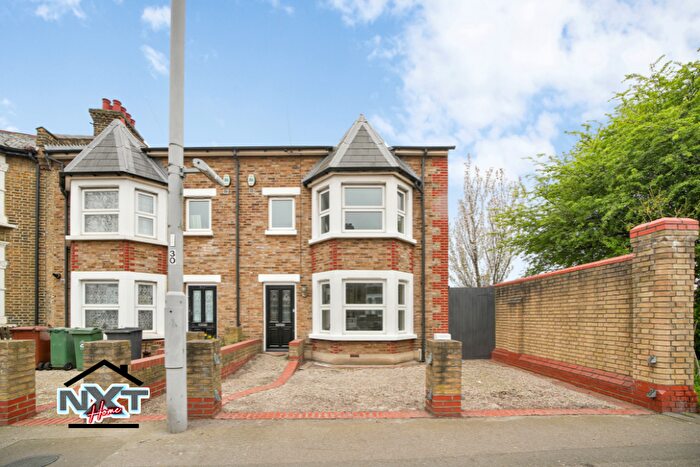 4 Bedroom Semi-Detached House For Sale In Grove Green Road, London, E11