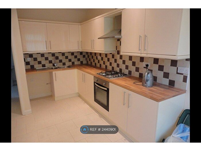 4 Bedroom End Of Terrace House To Rent In High Street, Llanhilleth, Abertillery, NP13