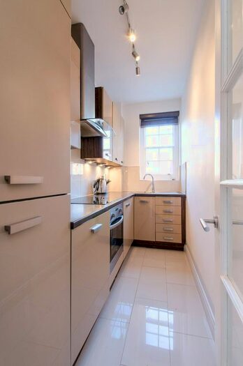 1 Bedroom Flat To Rent In Dovehouse Street, Chelsea, London, SW3