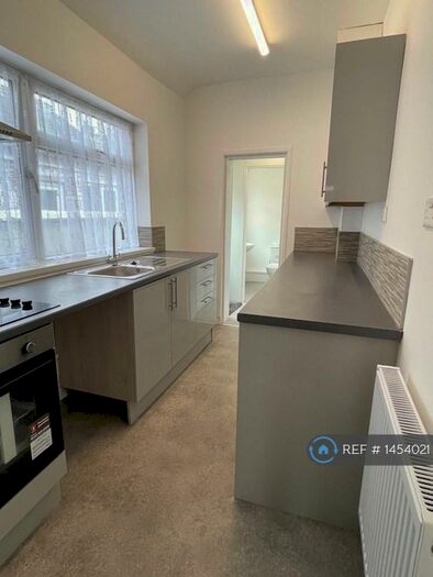 2 Bedroom Terraced House To Rent In Leek New Road, Stoke-On-Trent, ST6