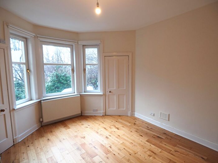 3 Bedroom Flat To Rent In Gosford Place, Edinburgh, EH6