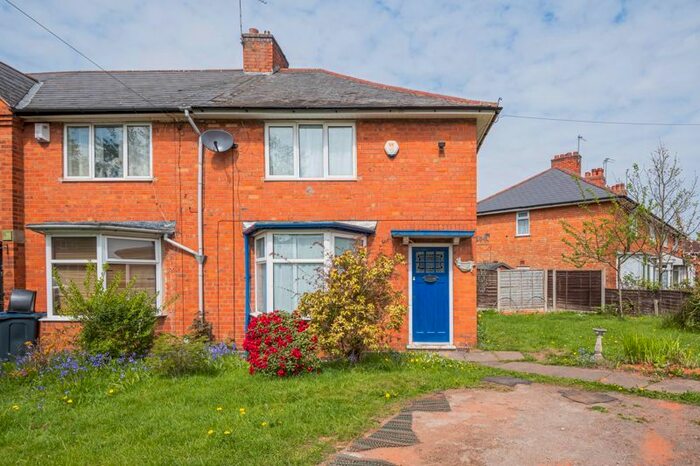 3 Bedroom Terraced House To Rent In Pineapple Road, Birmingham, B30