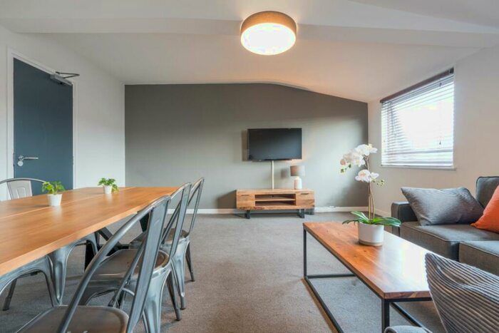 6 Bedroom Flat To Rent In Osborne Road, Newcastle, NE2