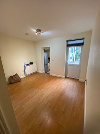 1 Bedroom Flat To Rent In Hilcot Road, Reading, RG30