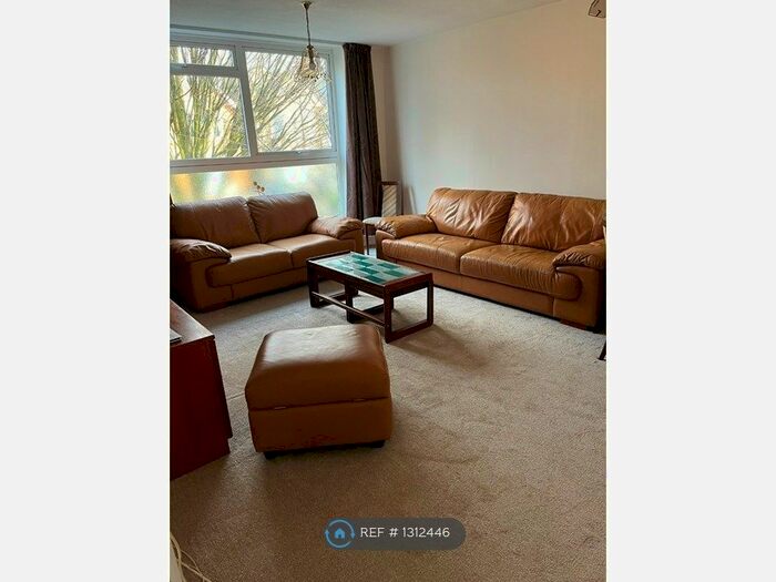 2 Bedroom Flat To Rent In Langham Gardens, London W13