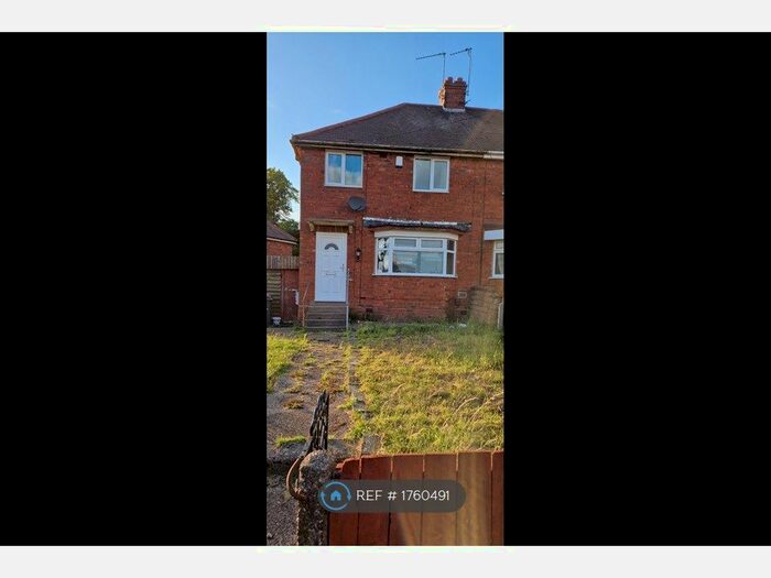 3 Bedroom Semi-Detached House To Rent In Hawksford Crescent, Wolverhampton, WV10