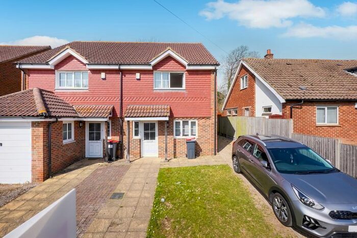 5 Bedroom Semi-Detached House To Rent In Downs Road, Canterbury, CT2