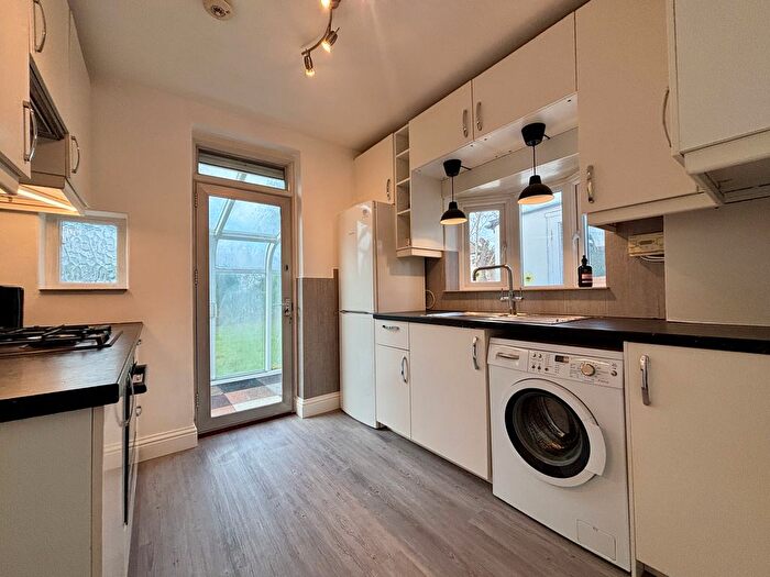 3 Bedroom Property To Rent In Pickhurst Lane, West Wickham, BR4