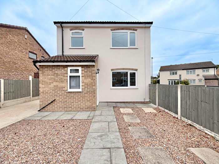 3 Bedroom Detached House For Sale In Greenfield Rise, Kippax, LS25