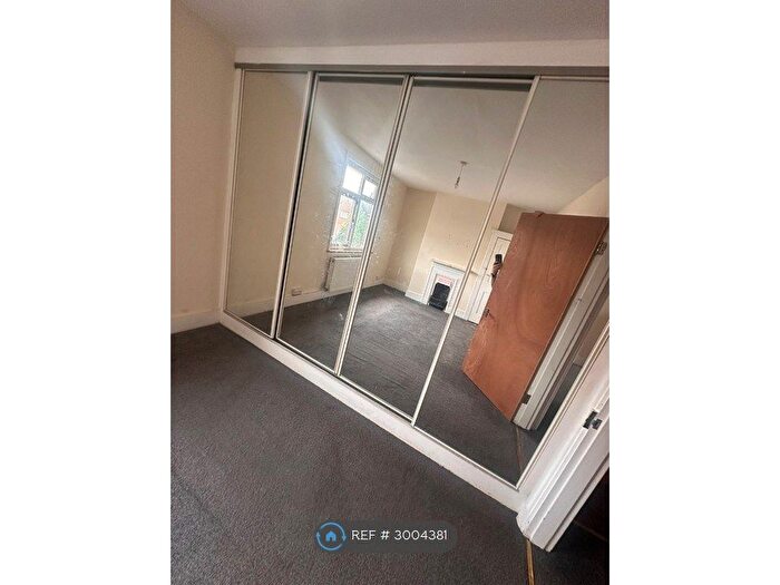 3 Bedroom Terraced House To Rent In Oak Road, Erith, DA8