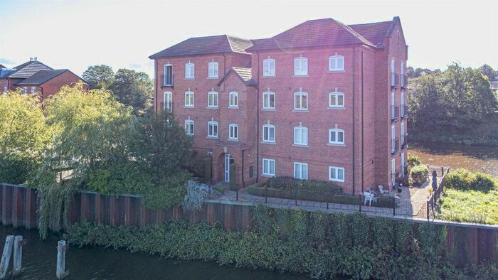 2 Bedroom Flat To Rent In Waters Edge, Stockton Pointe, Warrington, WA4