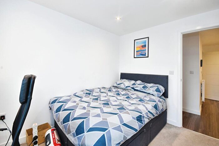 2 Bedroom Flat For Sale In Enriqueta Rylands Close, Manchester, Lancashire, M32