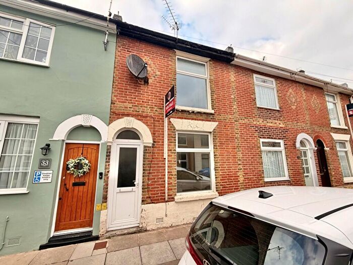 3 Bedroom Terraced House For Sale In Winchester Road, Buckland, PO2
