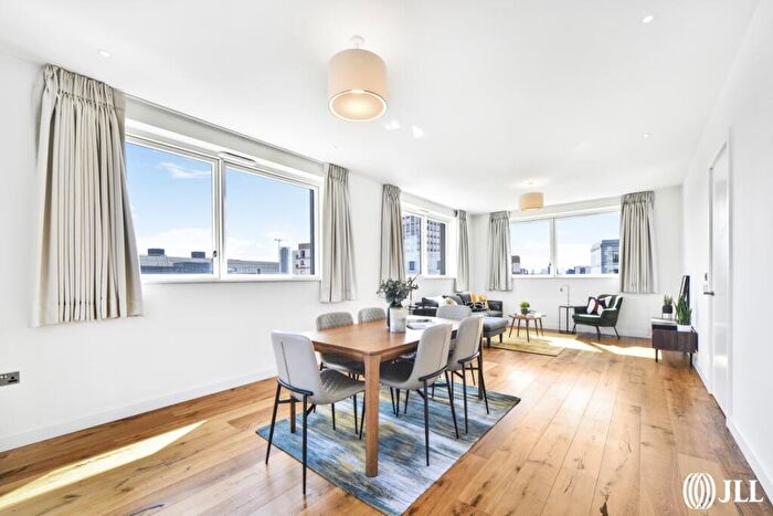 3 Bedroom Flat To Rent In Sugar House Lane London, E15