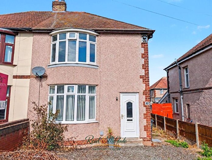 3 Bedroom Semi Detached House For Sale In Kings Avenue, Flint, CH6