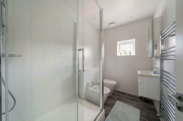 2 Bedroom Apartment To Rent In Marston Gate, Winchester, Hampshire, SO23