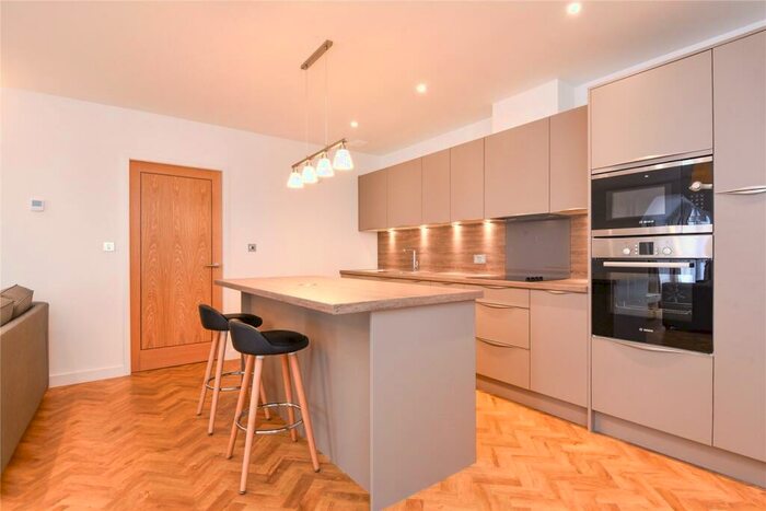 2 Bedroom Apartment To Rent In Charterford House, London Road, Headington, OX3