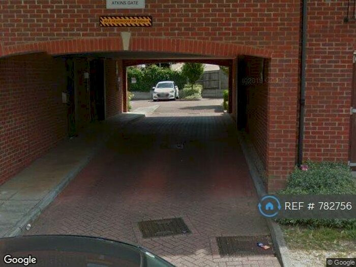 2 Bedroom Flat To Rent In Atkins Gate, Gillingham, ME8