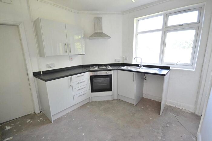 3 Bedroom Semi-Detached House For Sale In Garendon Road, Shepshed, LE12