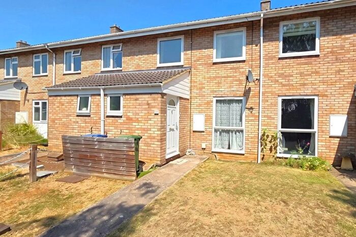 3 Bedroom Terraced House For Sale In Elizabeth Way, Gamlingay, Sandy, Bedfordshire, SG19