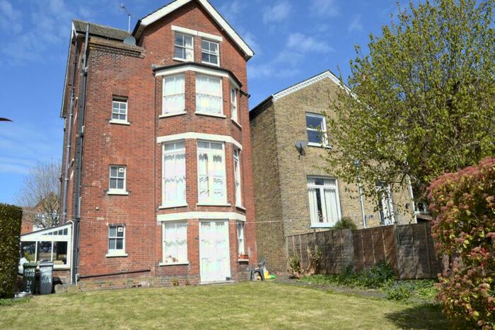 Studio To Rent In Lexden, CO3