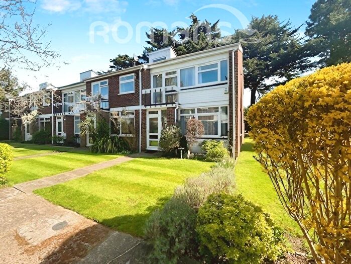 3 Bedroom Terraced House To Rent In Boyn Hill Close, Maidenhead, Berkshire, SL6