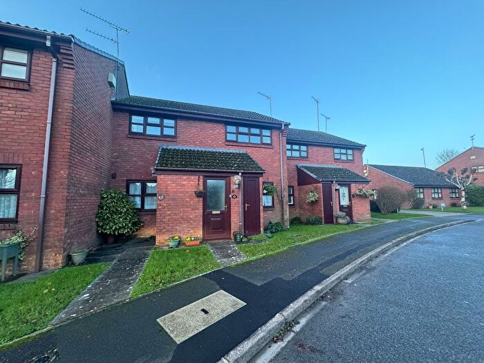 2 Bedroom Property For Sale In Victoria Place, Wimborne, BH21