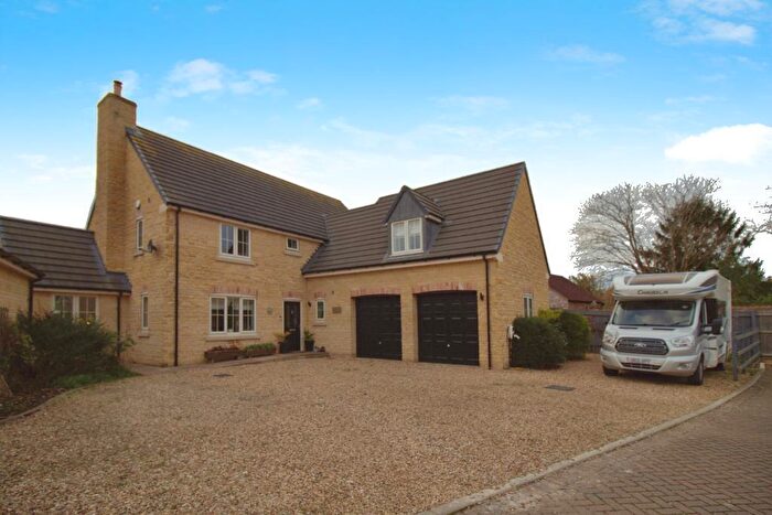 4 Bedroom Detached House For Sale In Cloven Ends, Langtoft, Linconshire, PE6