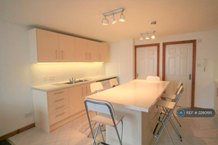 7 Bedroom Terraced House To Rent In Brailsford Road, Fallowfield, M14