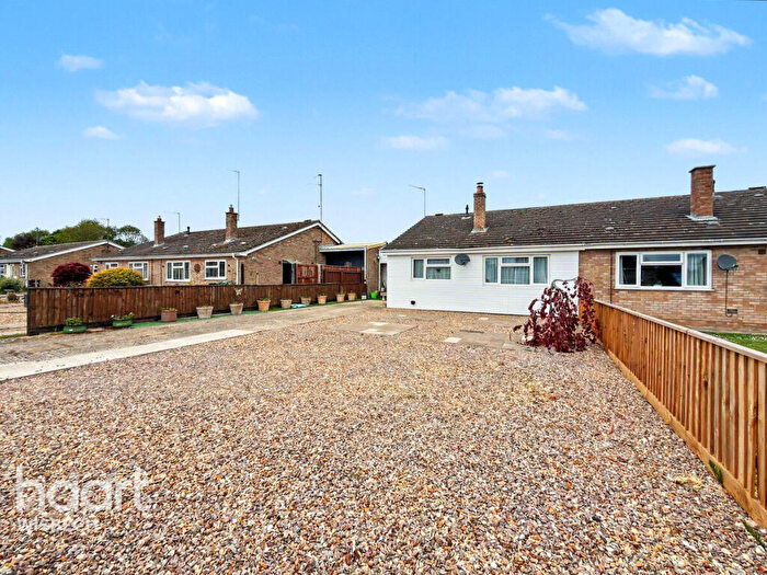 2 Bedroom Semi-Detached Bungalow For Sale In Hollycroft Close, Emneth, PE14