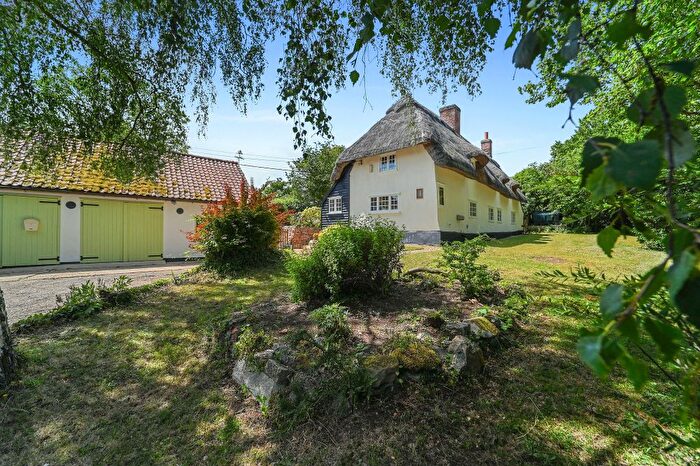 4 Bedroom Detached House For Sale In Bures, Sudbury, Suffolk, CO8