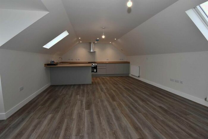 1 Bedroom Flat To Rent In Jersey Avenue, Broomhill, Bristol BS4