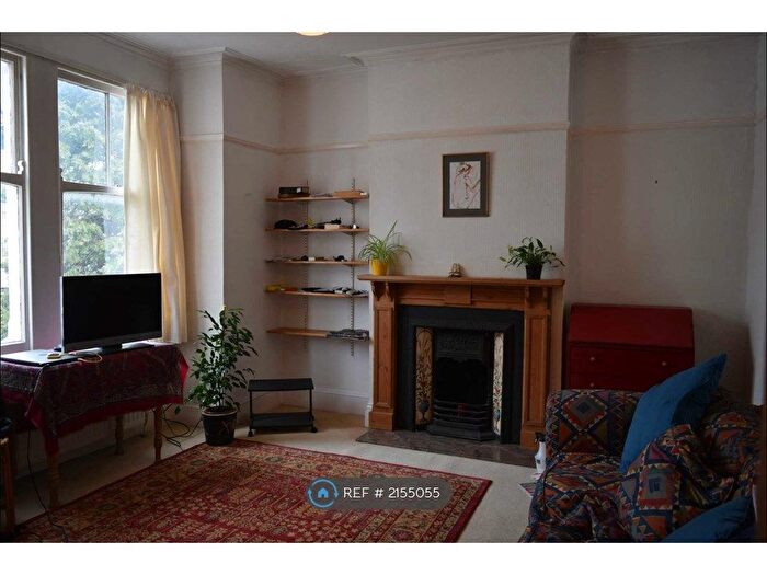 1 Bedroom Flat To Rent In Seymour Gardens, Twickenham Riverside, TW1