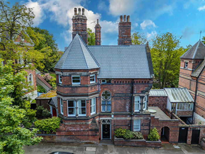 2 Bedroom Apartment For Sale In Lenton Road, The Park, Nottingham, NG7