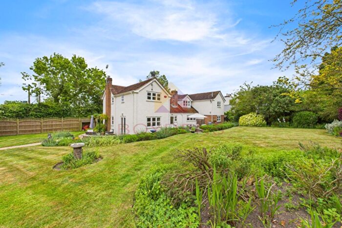 4 Bedroom Detached House For Sale In Fields Farm Road, Layer-de-la-Haye, CO2