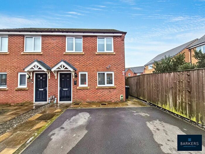 3 Bedroom Semi-Detached House For Sale In Denham Drive, Bradford, BD6