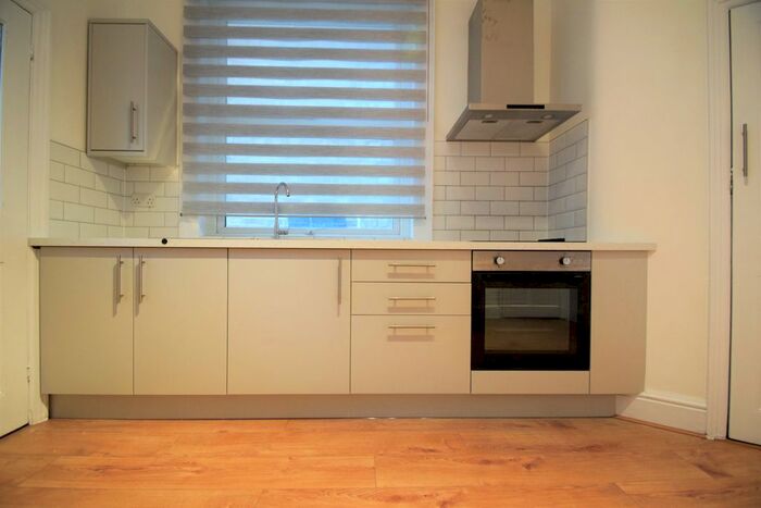 1 Bedroom Flat To Rent In Lavington Road, London, W13