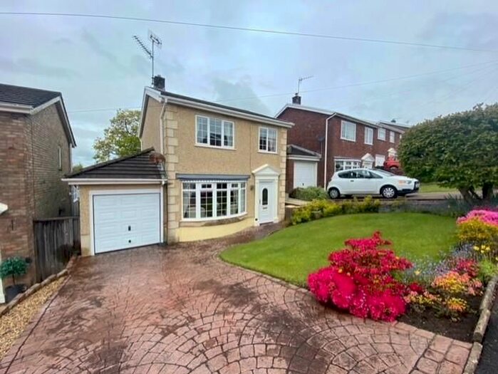 Houses for sale & to rent in SA14 8DB, Hilltop, Swiss Valley Llanelli