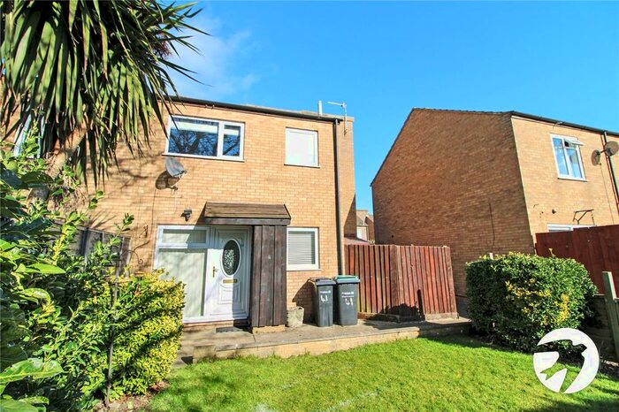 1 Bedroom Terraced House To Rent In Abbots Field, Gravesend, Kent, DA12