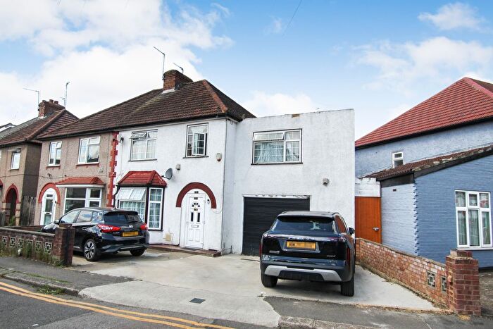 4 Bedroom Terraced House For Sale In Black Rod Close, Hayes, UB3